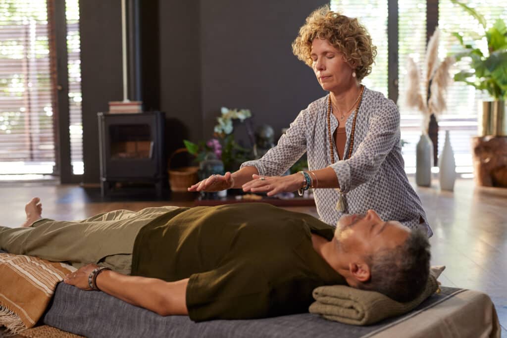 Séance de Reiki : quels bienfaits pour votre équilibre ?
